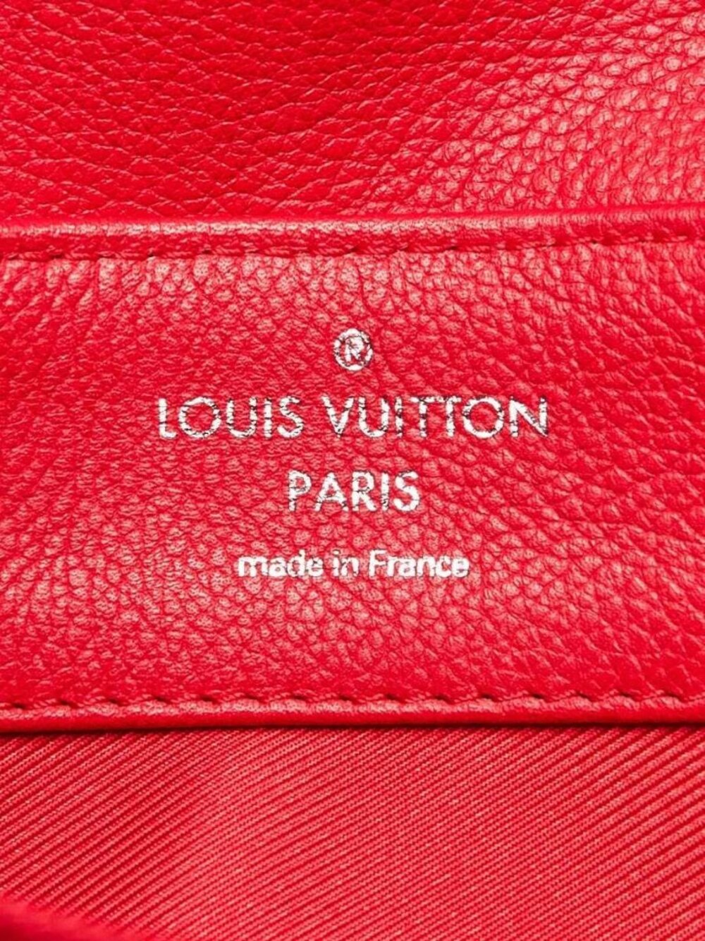 Louis Vuitton Rubis Calfskin Leather Lockme II - Picture 9 of 12